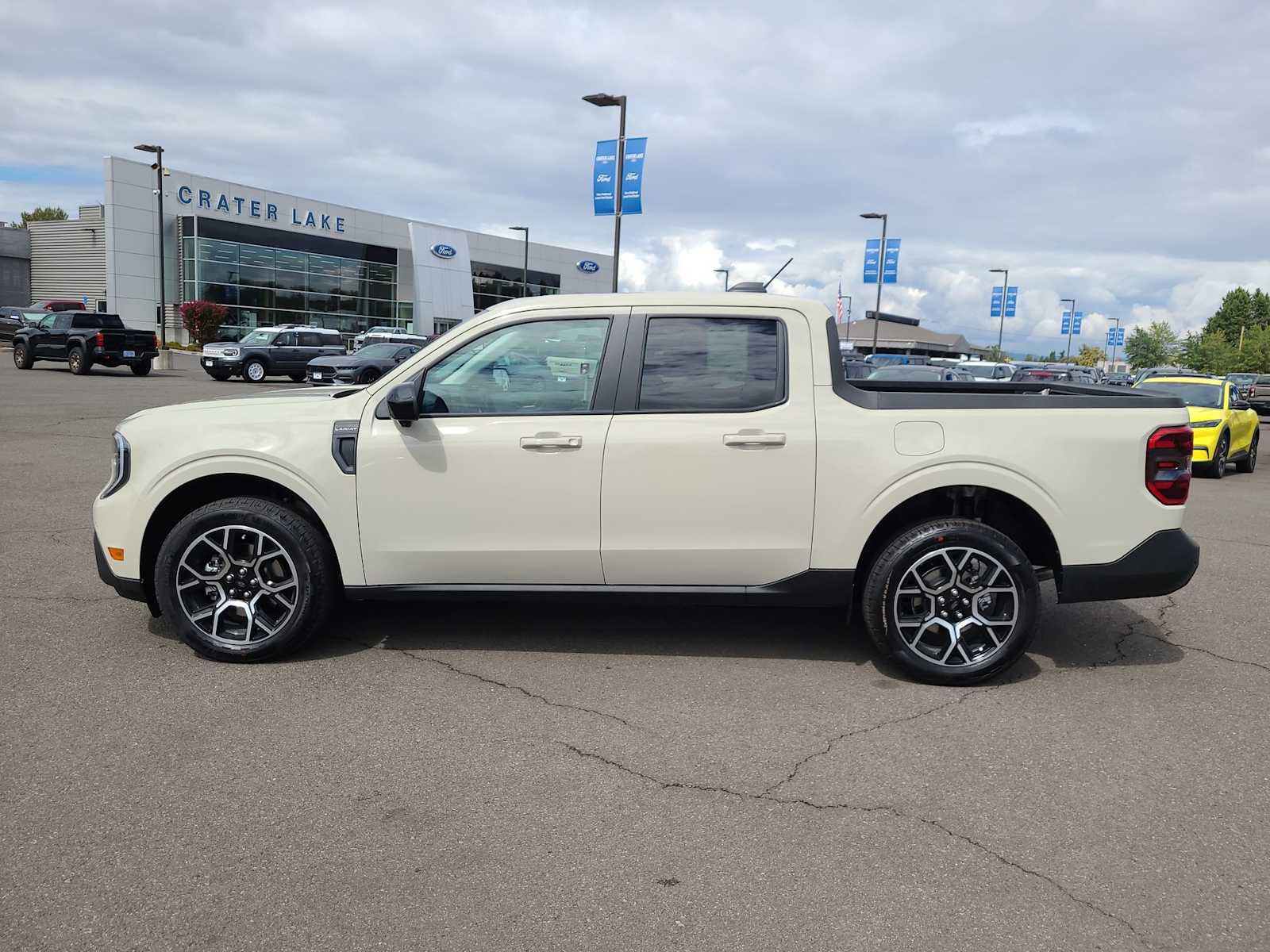 Thumbnail: 2025 Ford Maverick - 11