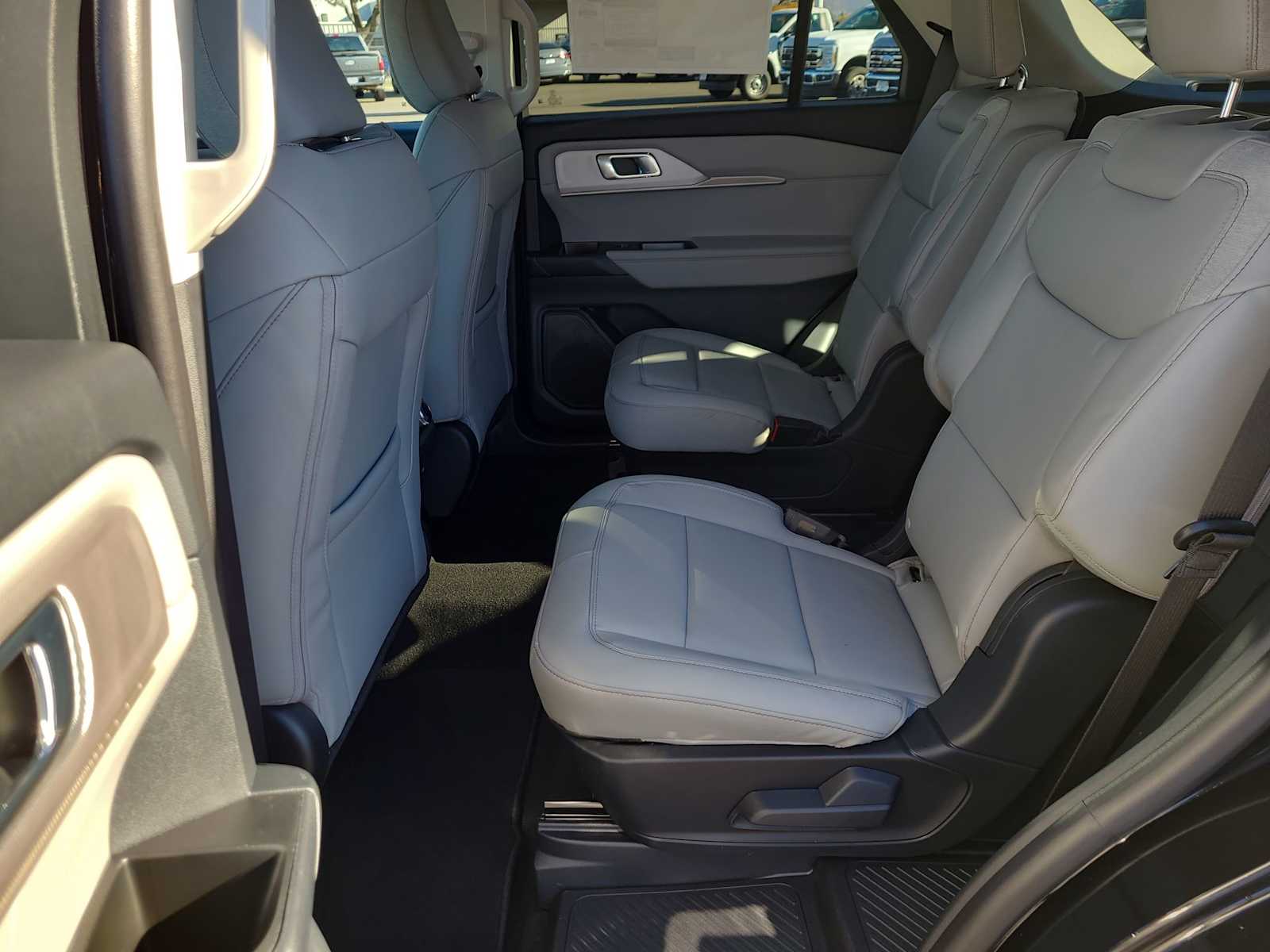 Thumbnail: 2026 Ford Explorer - 21