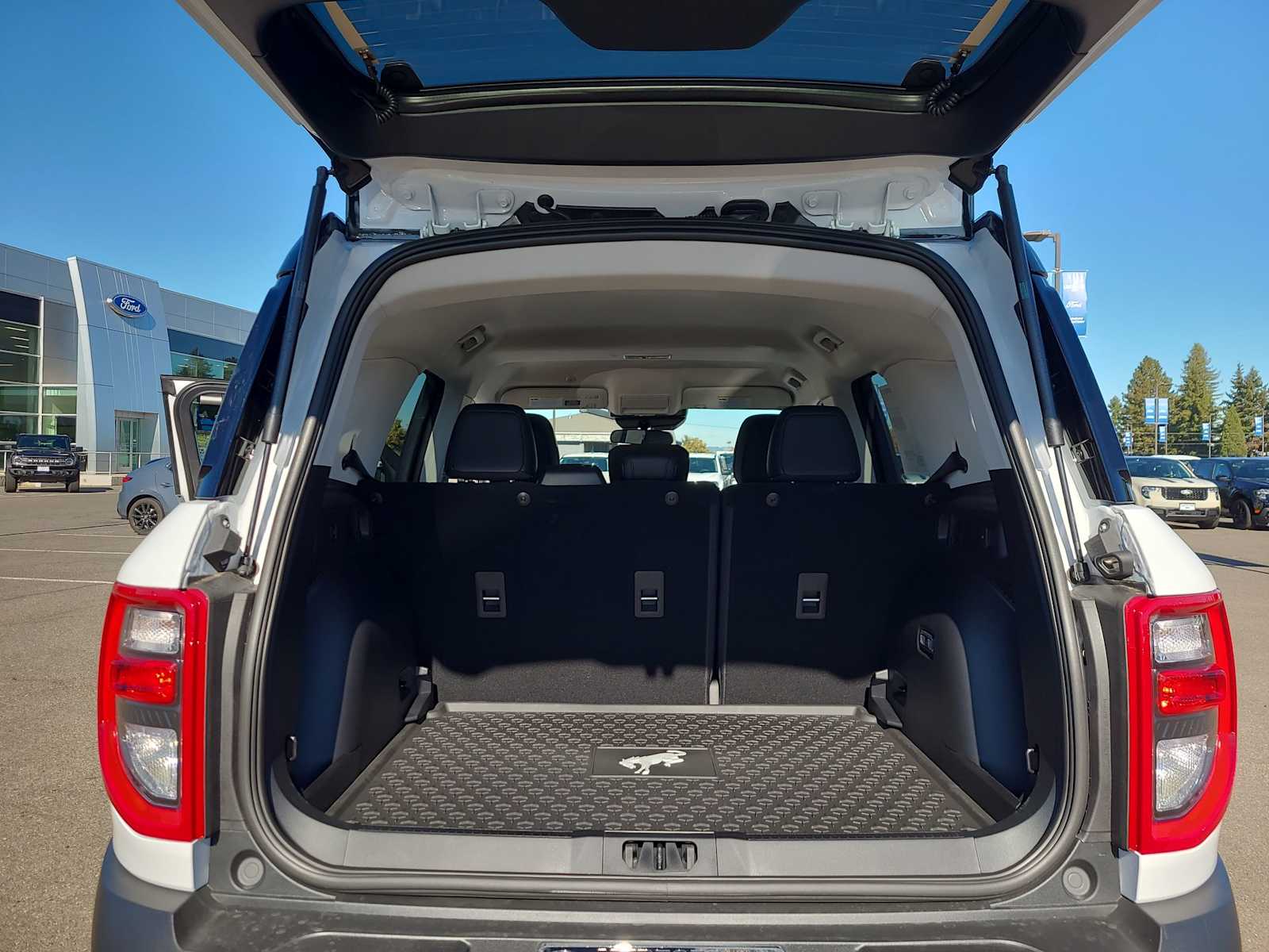 Thumbnail: 2025 Ford Bronco Sport - 27