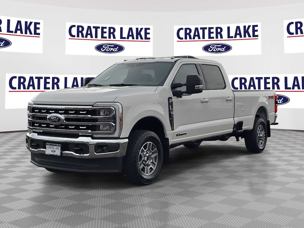 New 2026 Ford F-350 Lariat Truck Crew Cab
