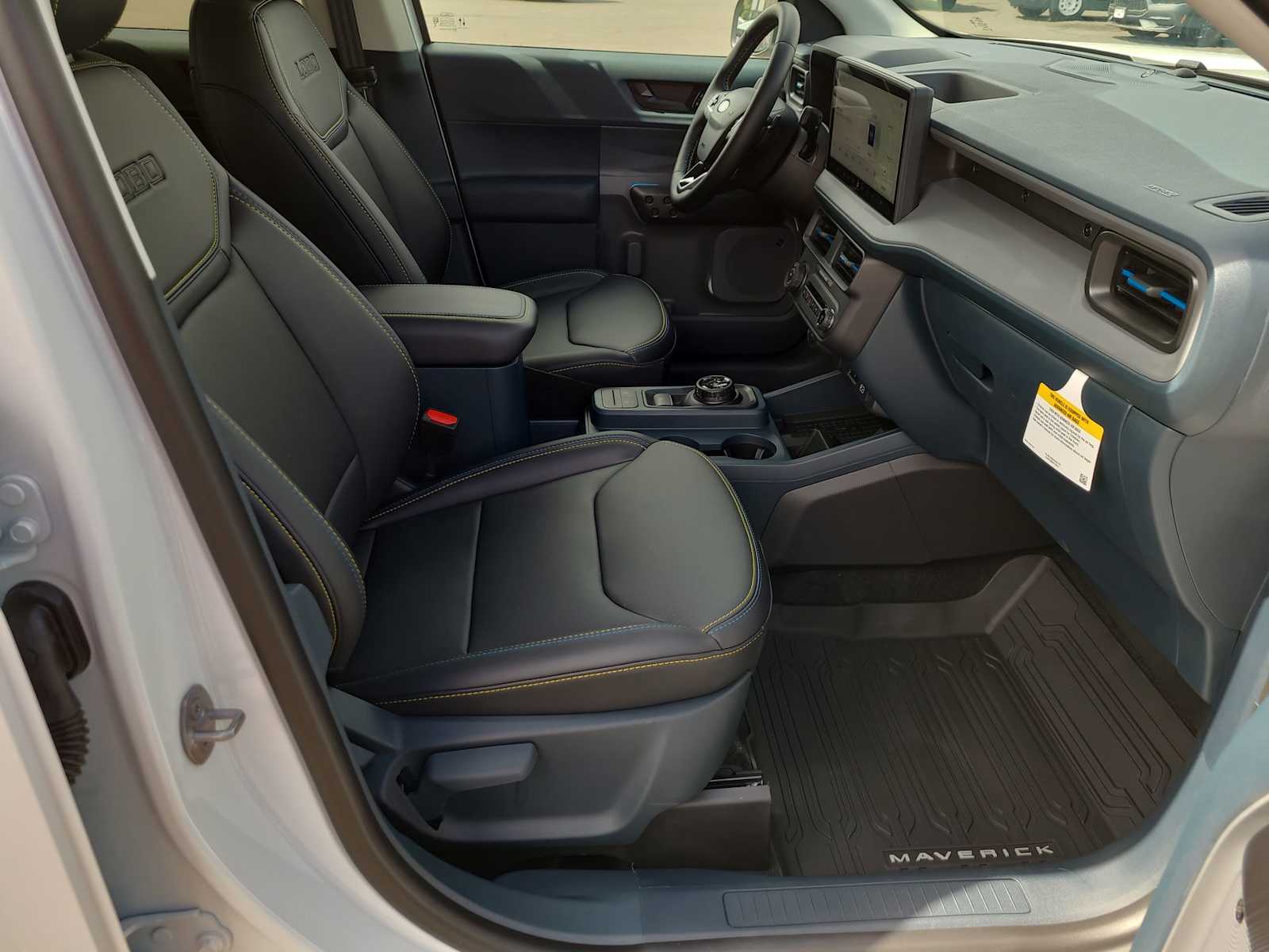 Thumbnail: 2025 Ford Maverick - 22