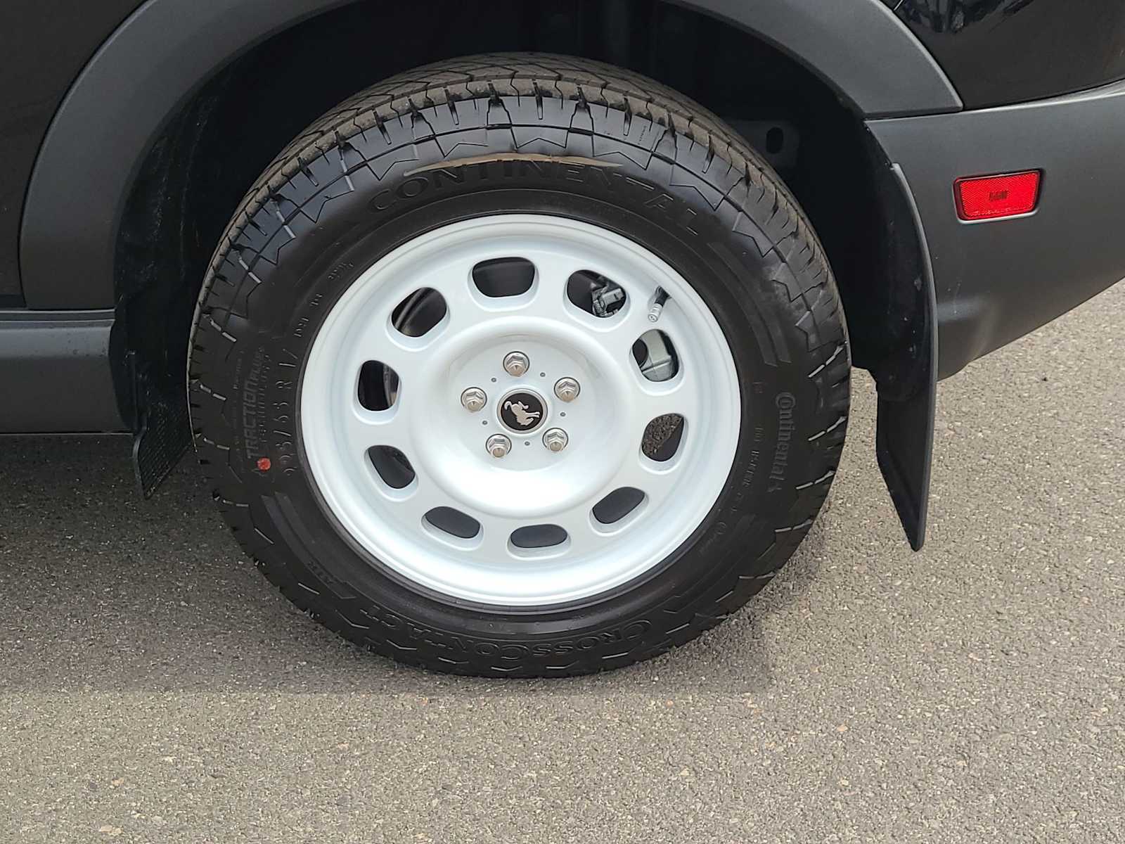 Thumbnail: 2025 Ford Bronco Sport - 16