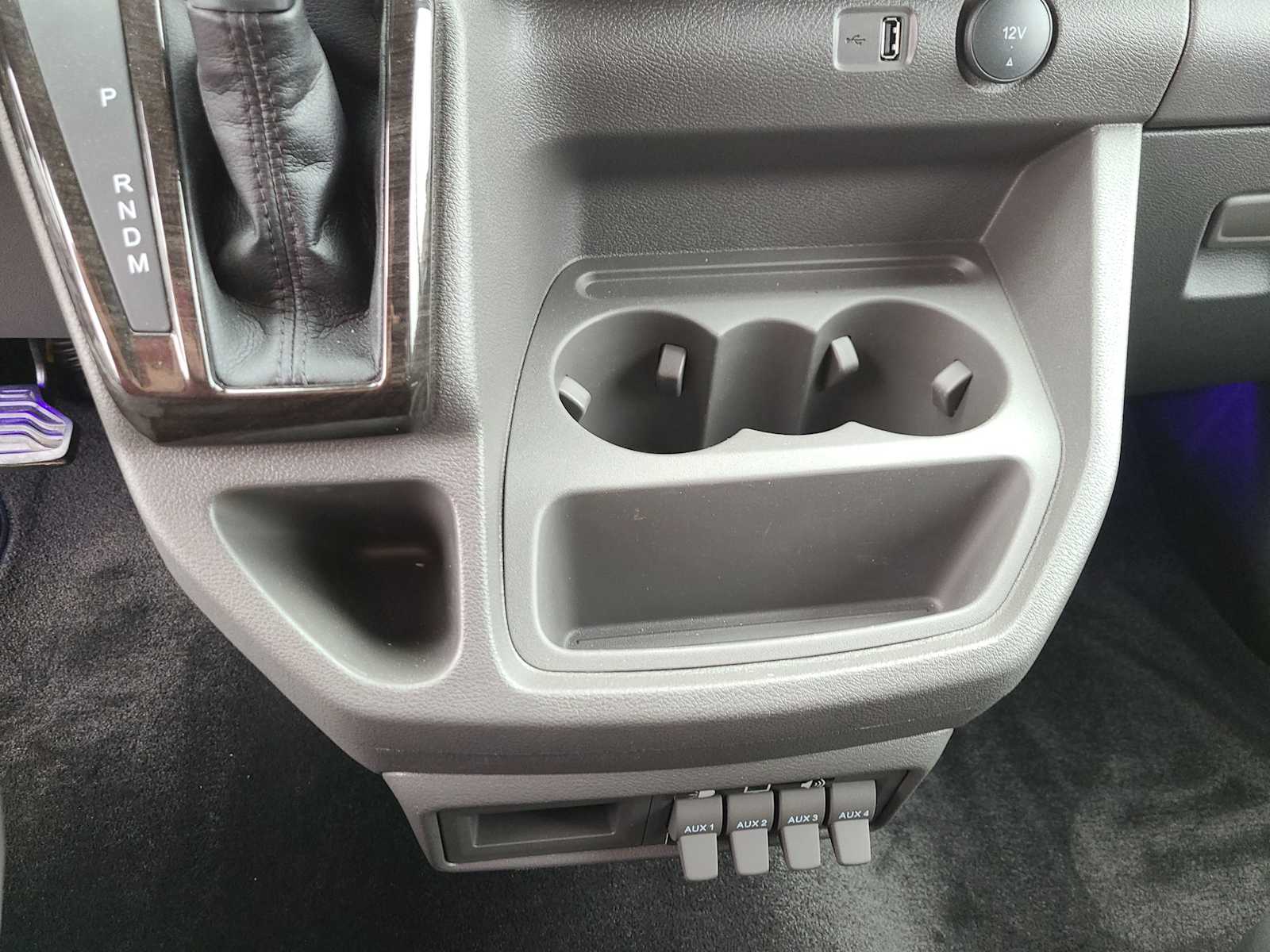 Thumbnail: 2024 Ford Transit Series - 25