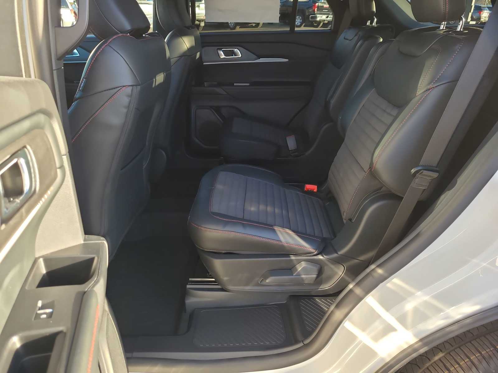 Thumbnail: 2026 Ford Explorer - 21