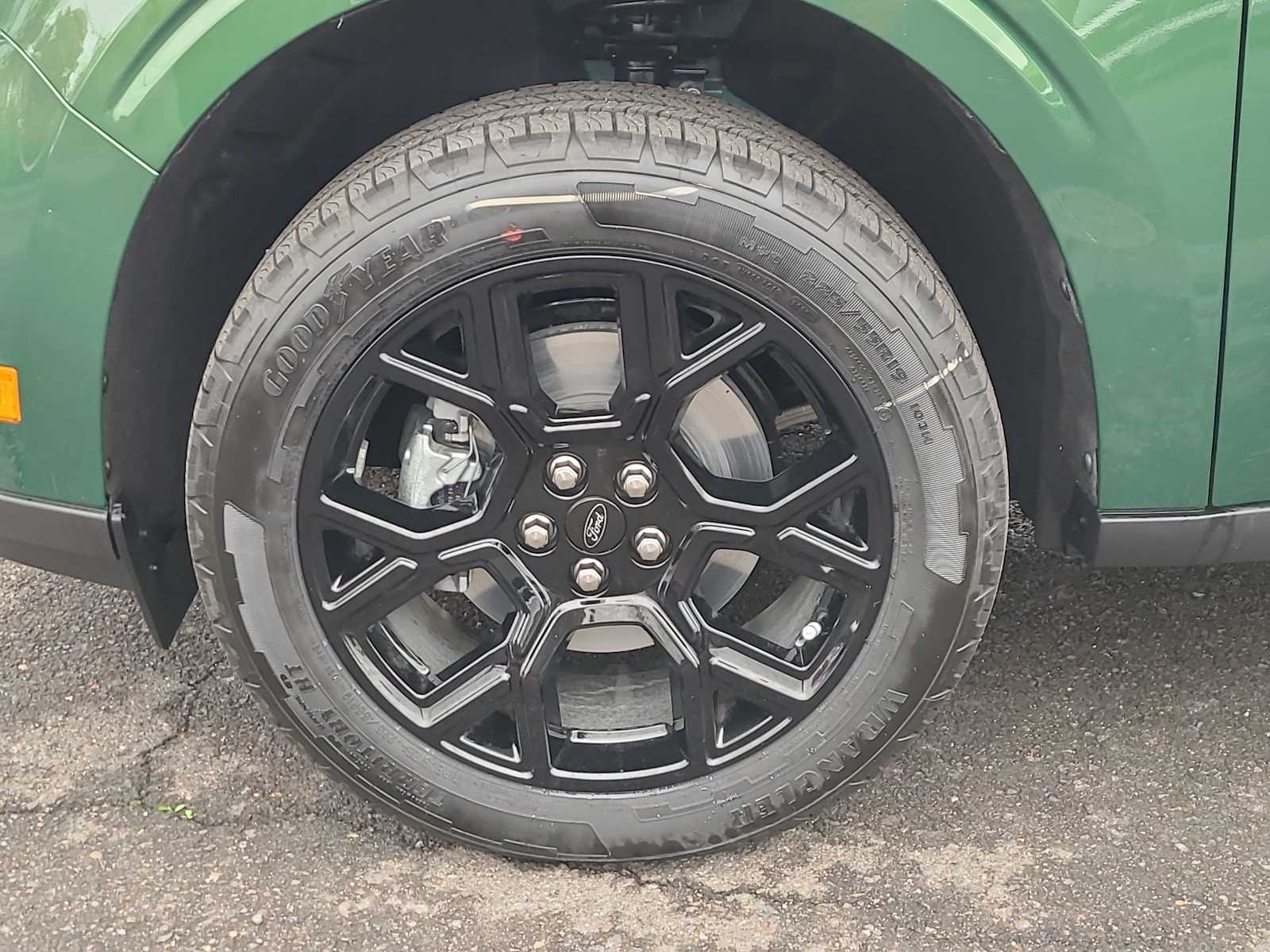 Thumbnail: 2025 Ford Maverick - 16