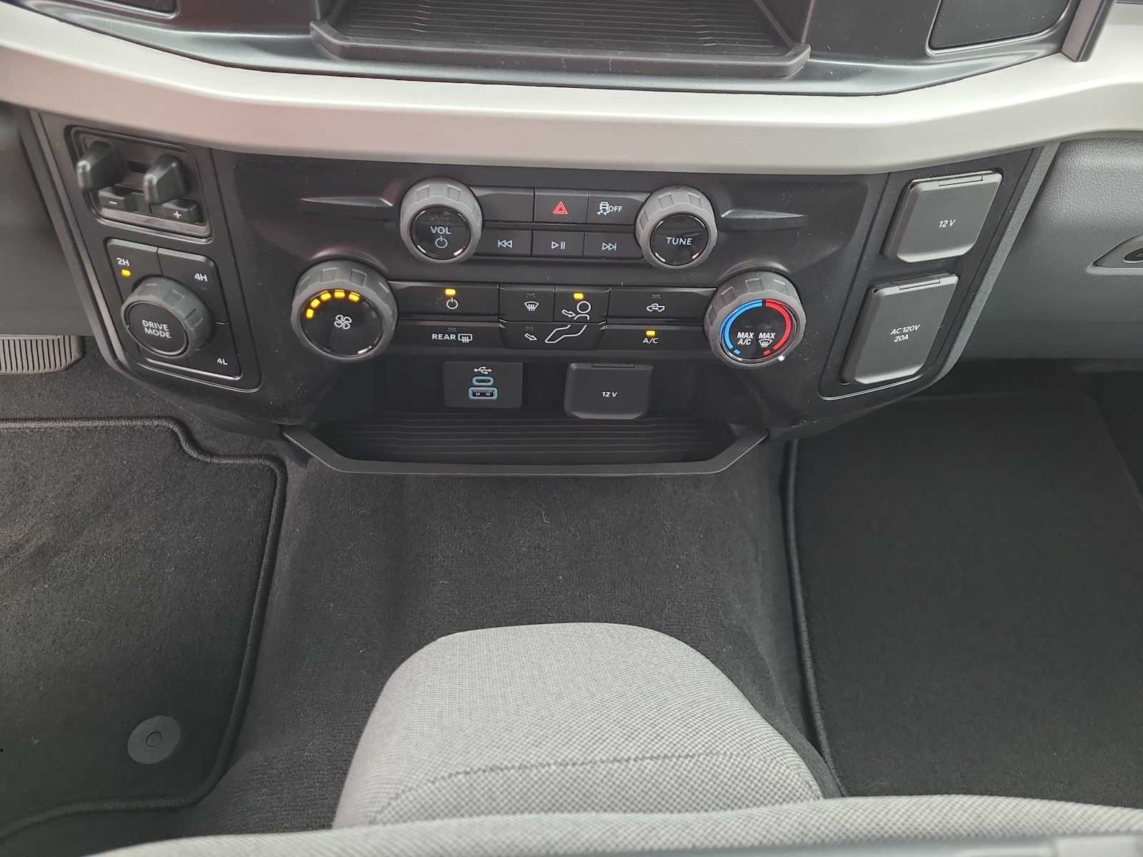 Thumbnail: 2026 Ford F-250 - 25