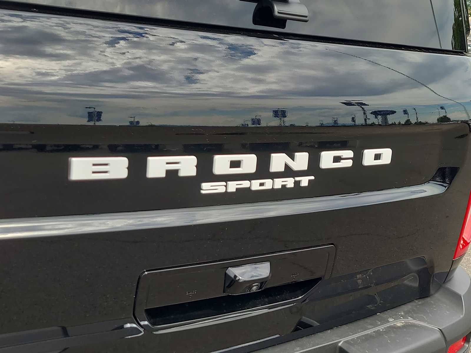Thumbnail: 2025 Ford Bronco Sport - 15