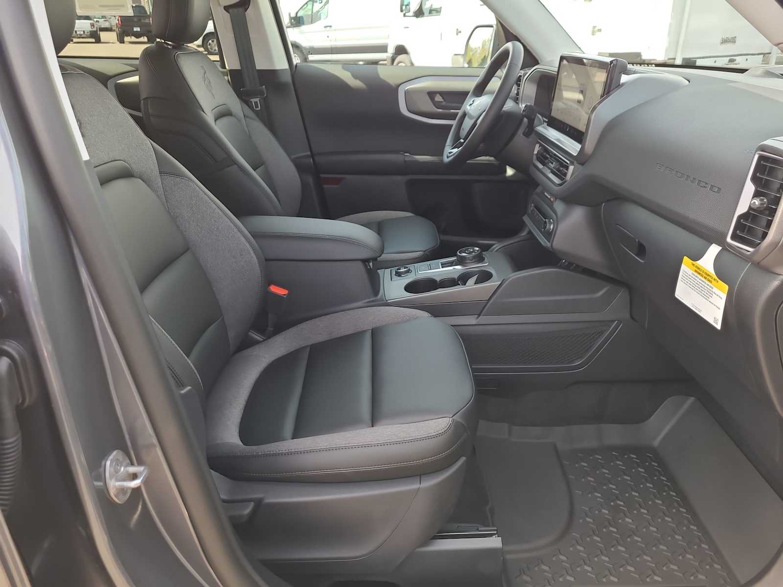 Thumbnail: 2025 Ford Bronco Sport - 22