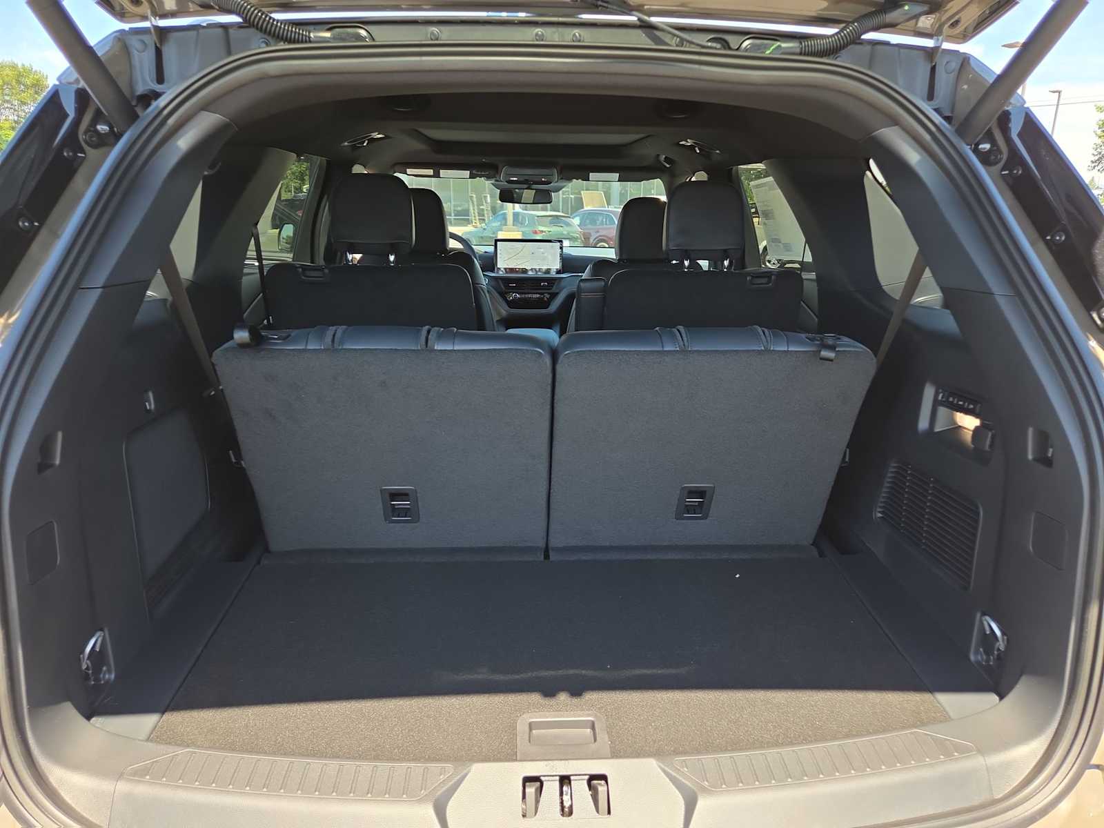 Thumbnail: 2026 Ford Explorer - 27