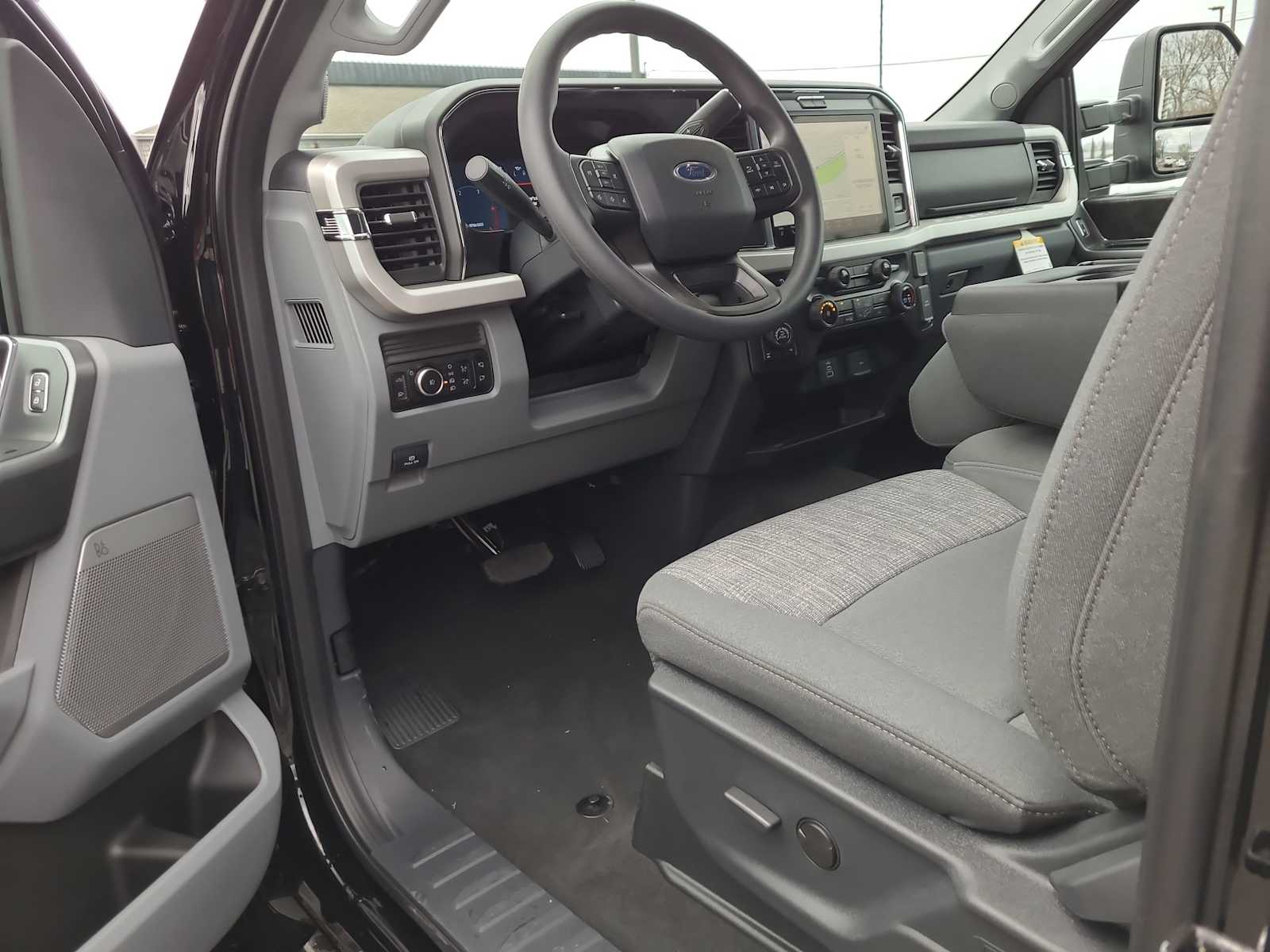 2026 Ford F-250 Super Duty XLT - Photo 10