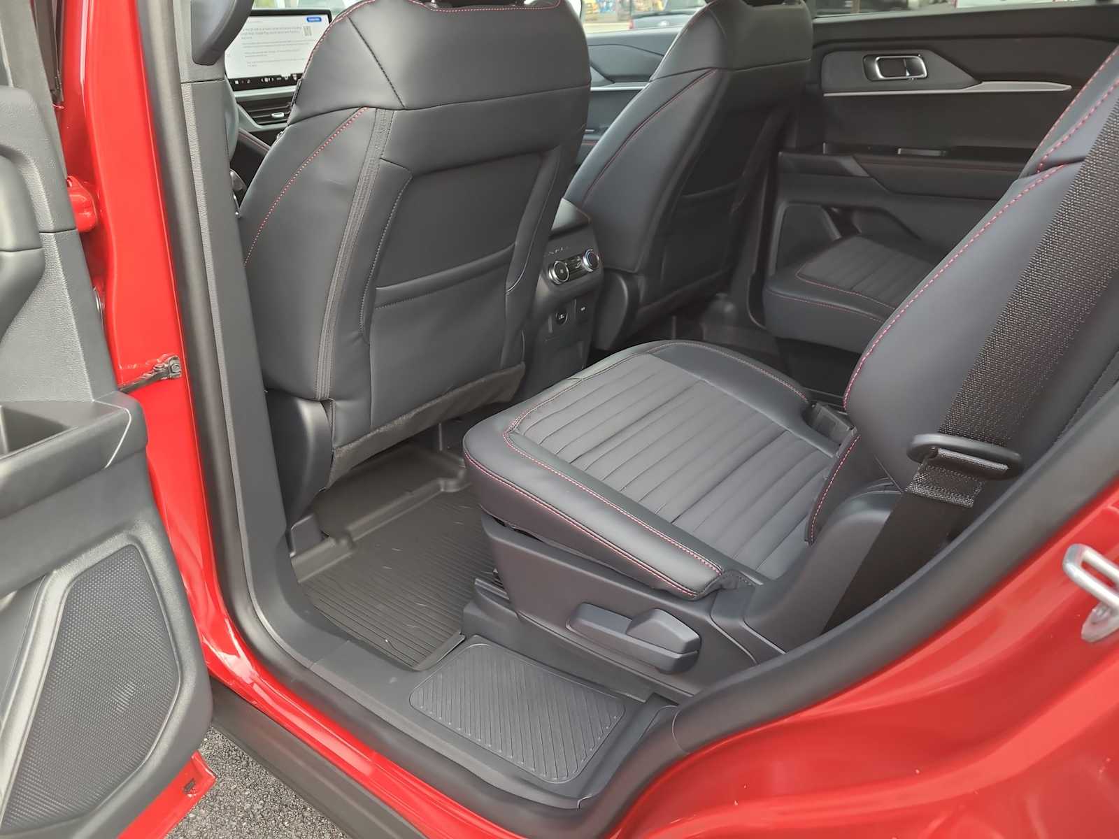 Thumbnail: 2026 Ford Explorer - 20