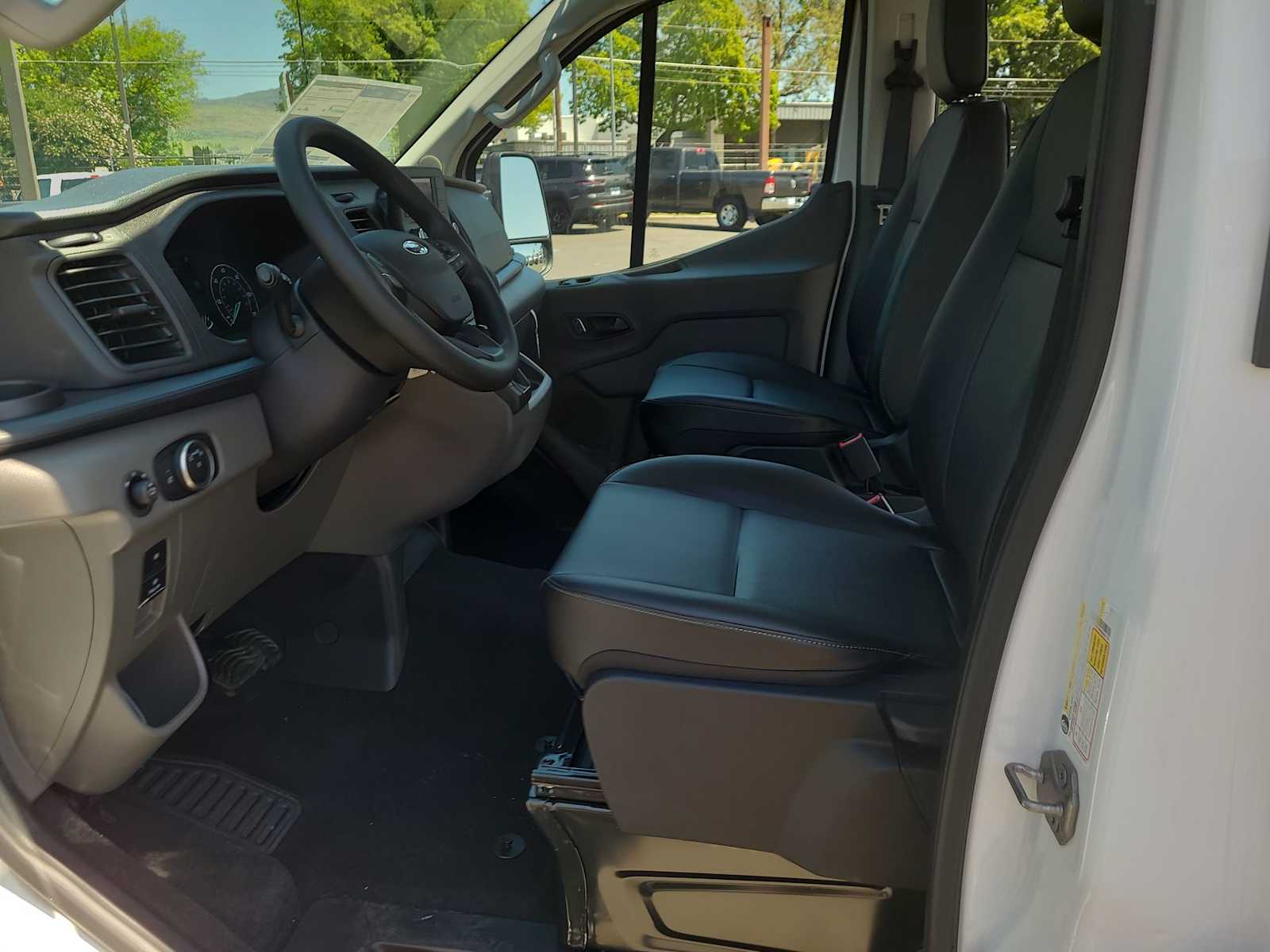 Thumbnail: 2025 Ford Transit Series - 19