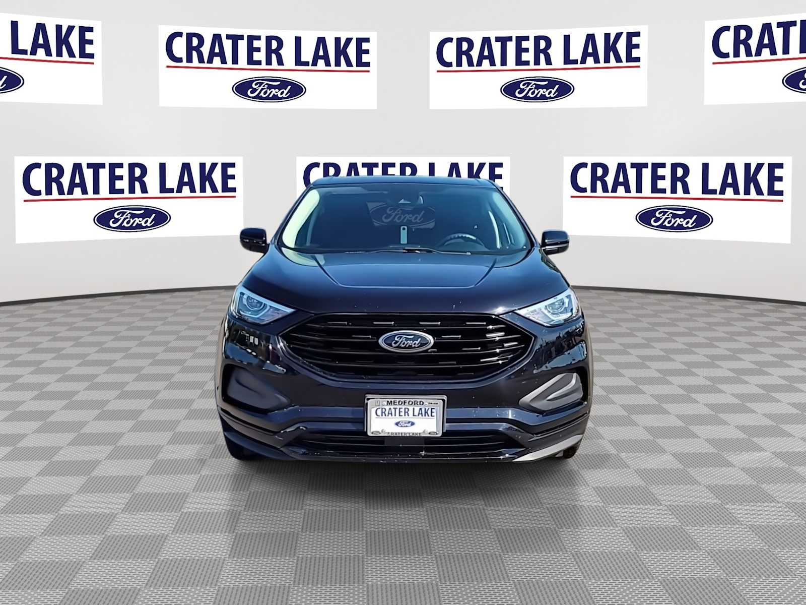2022 Ford Edge SE photo 3