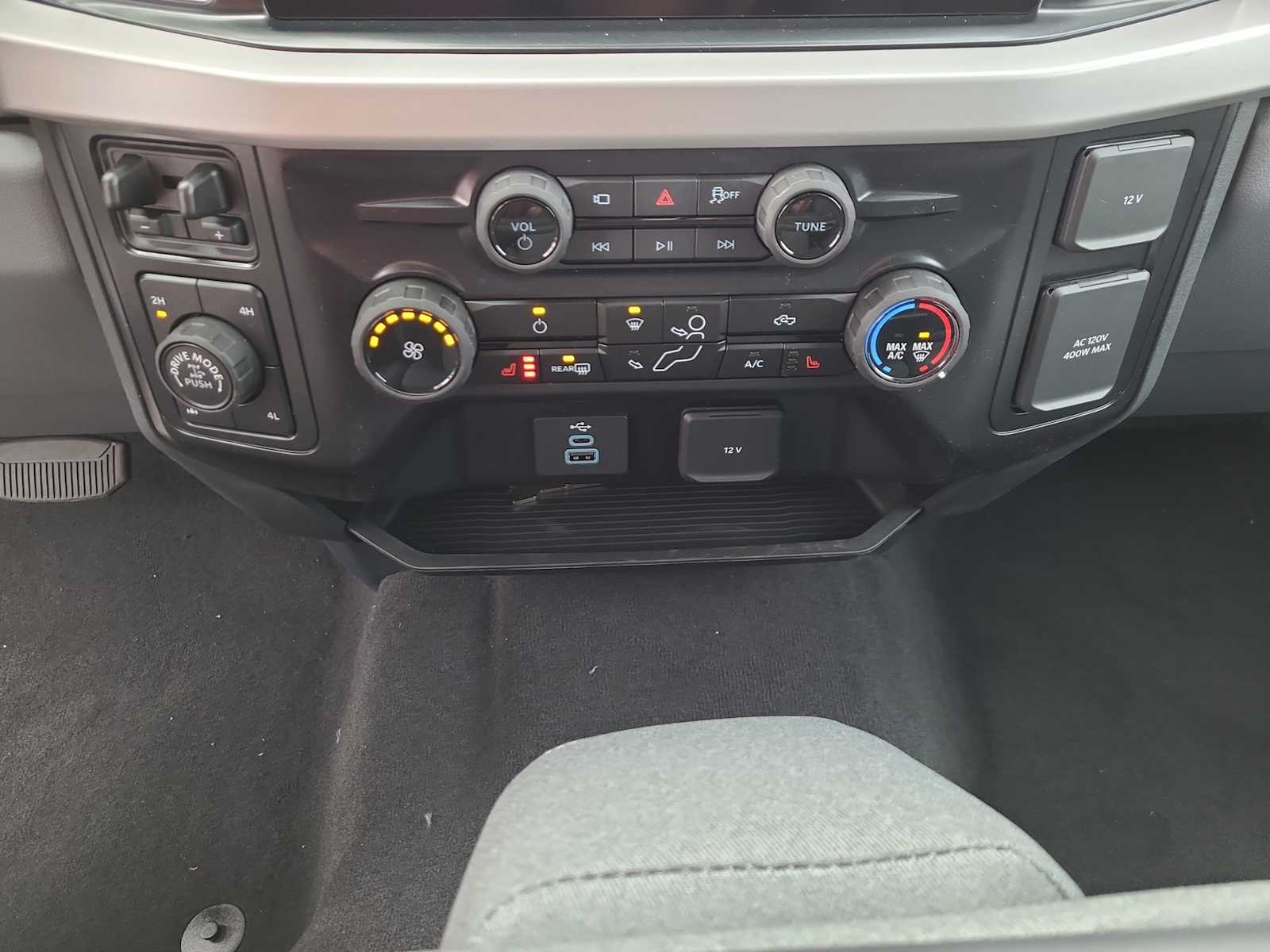 2026 Ford F-250 Super Duty XLT - Photo 25
