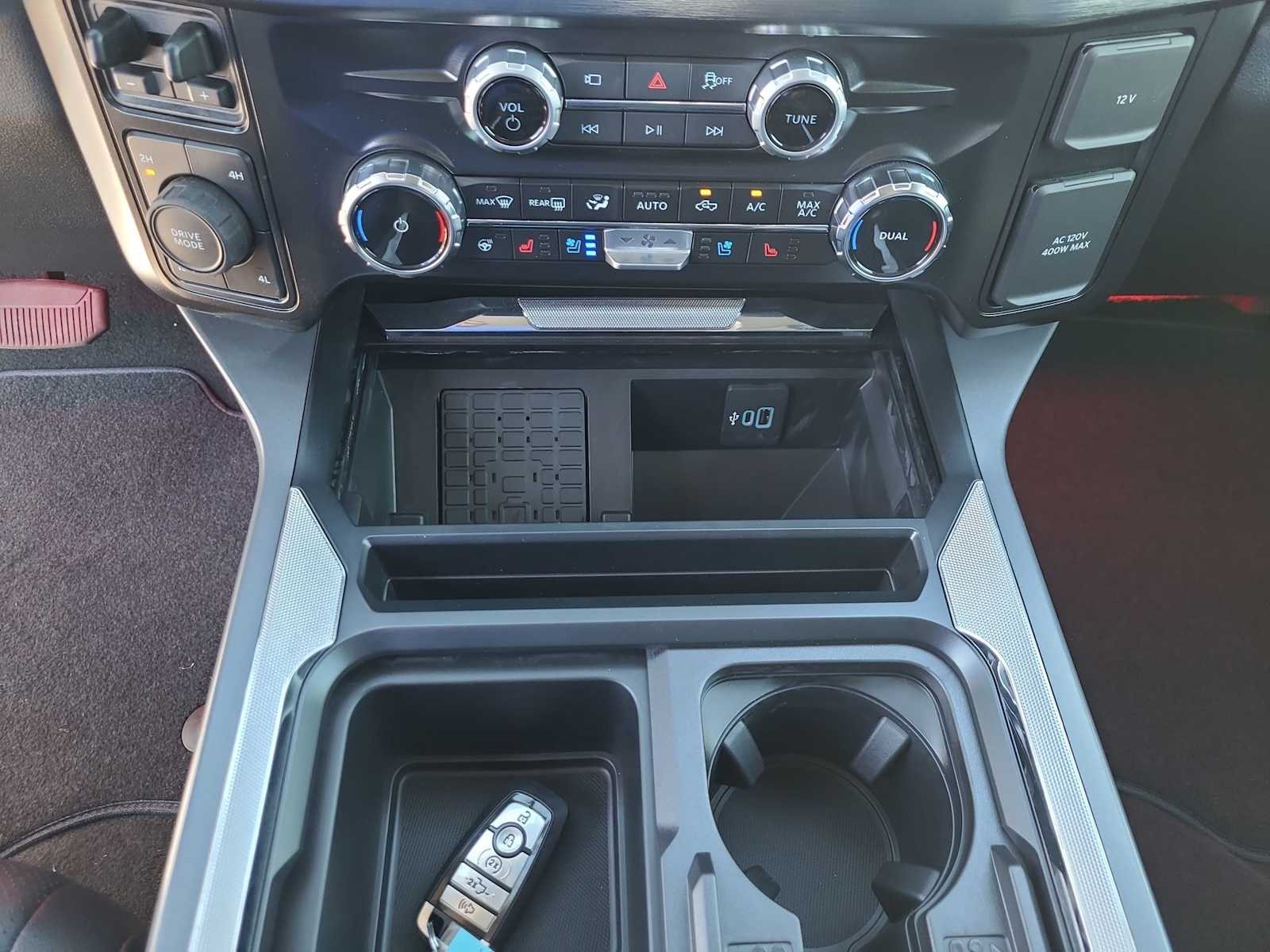 Thumbnail: 2025 Ford F-250 - 25