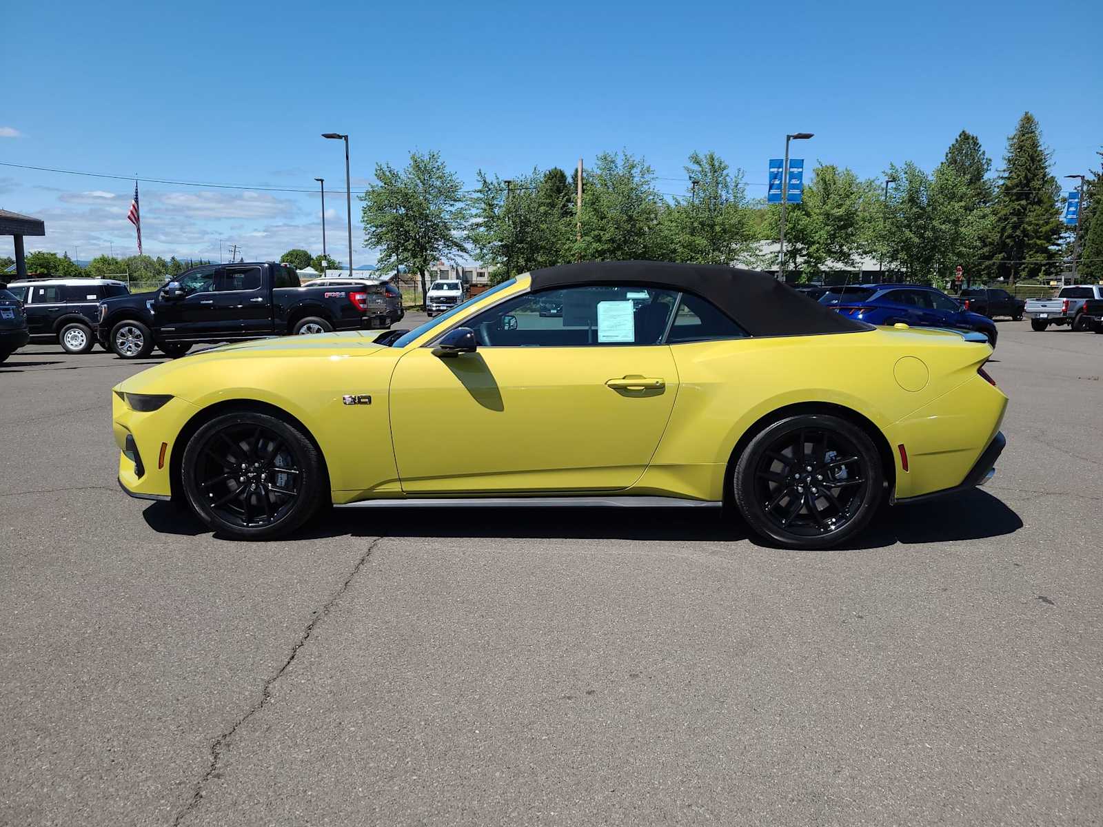 Thumbnail: 2025 Ford Mustang - 12