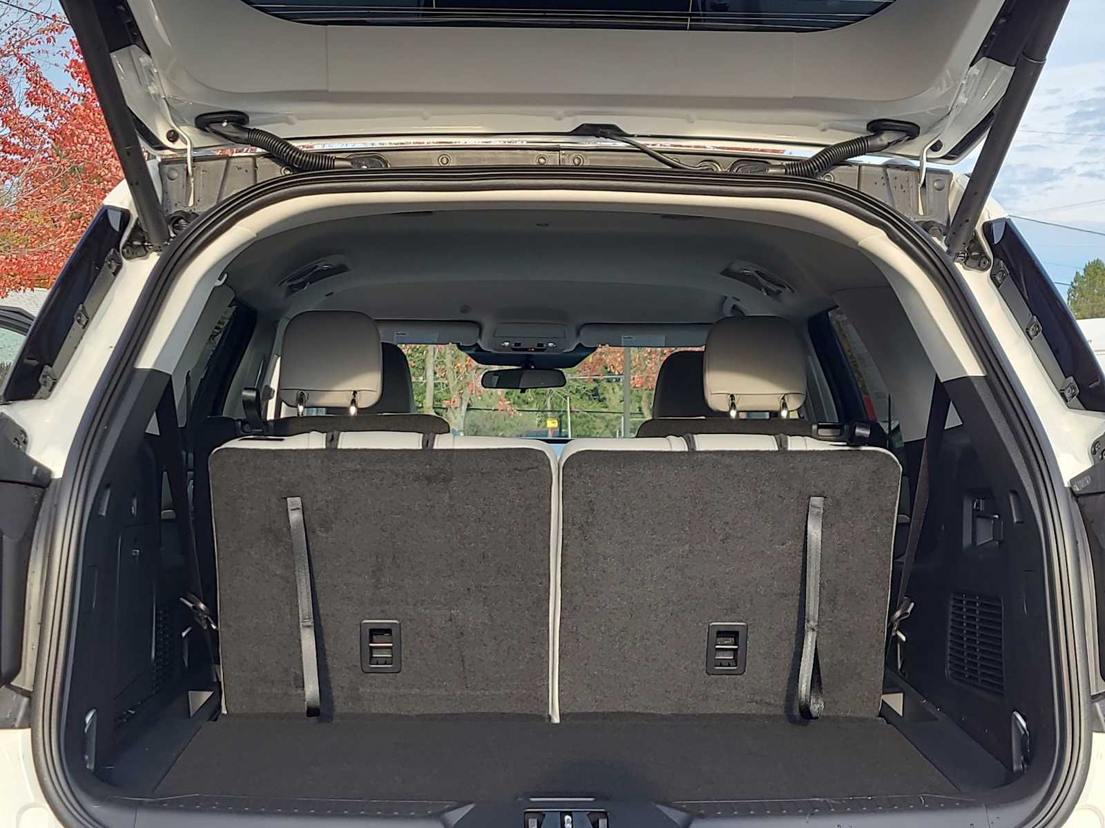 Thumbnail: 2026 Ford Explorer - 27