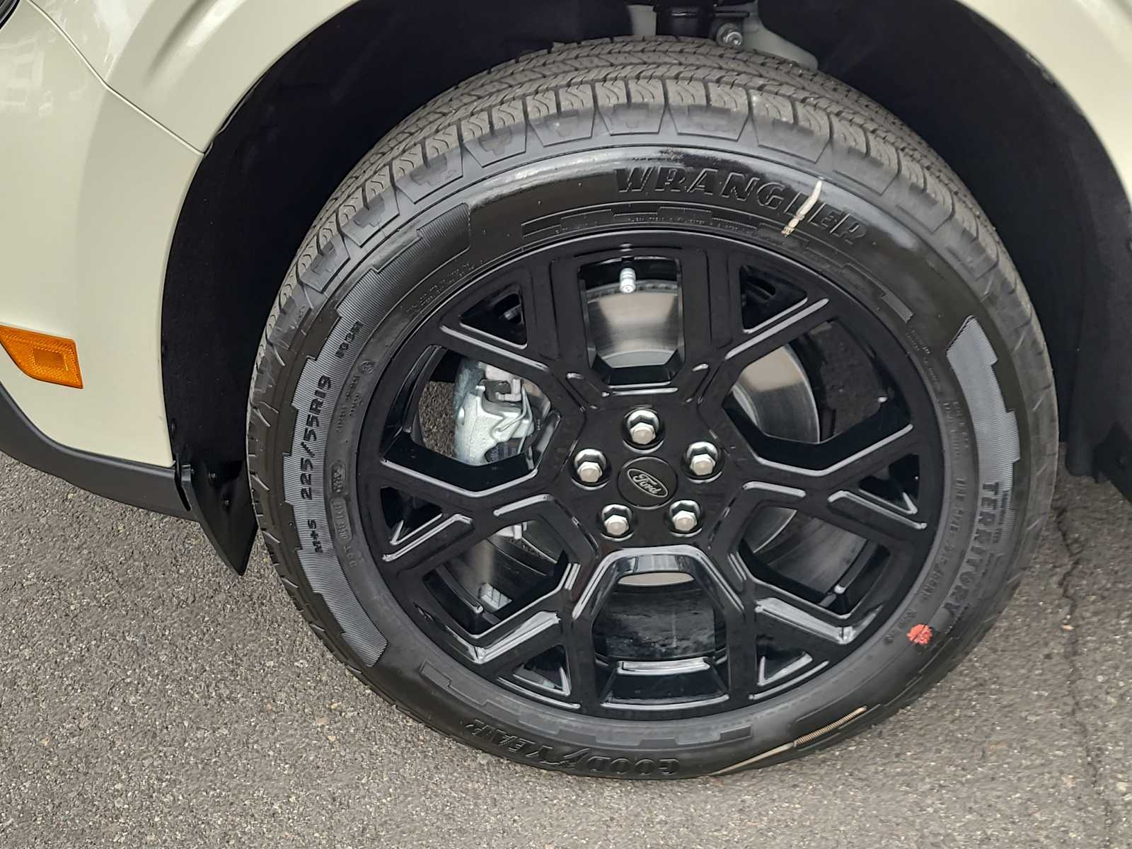 Thumbnail: 2025 Ford Maverick - 16