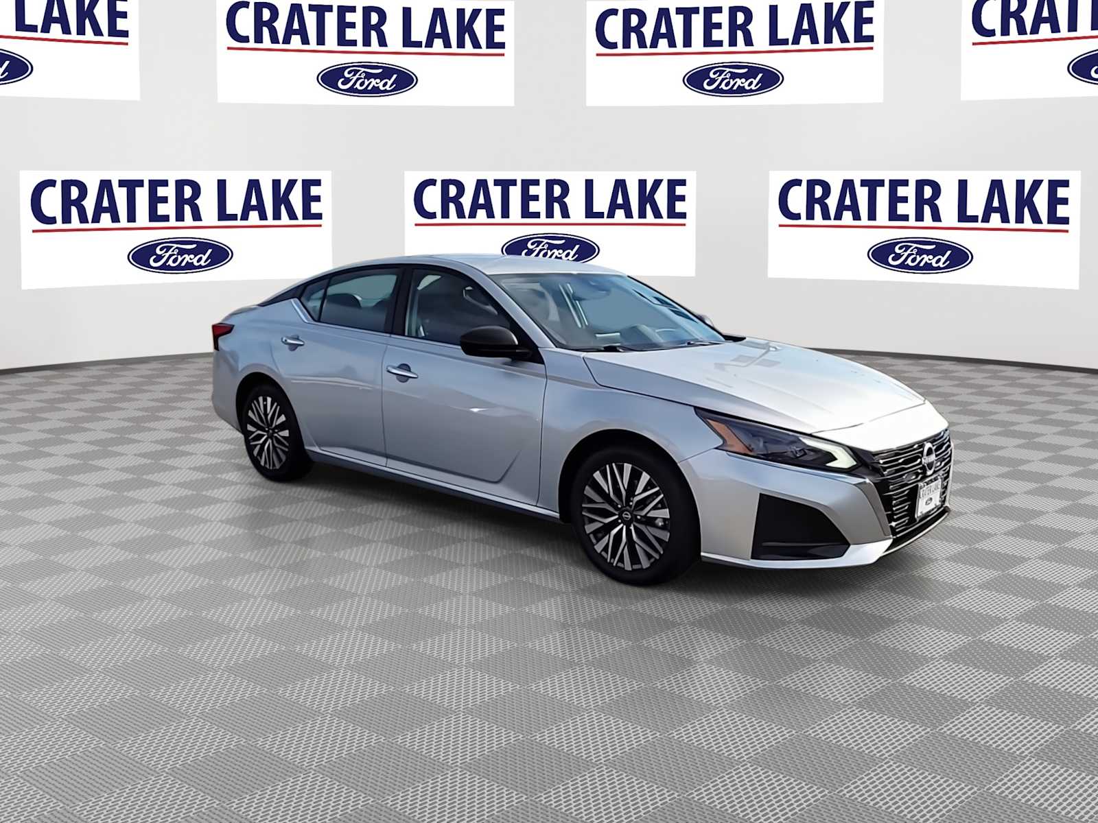 2024 Nissan Altima 2.5 SV photo 2