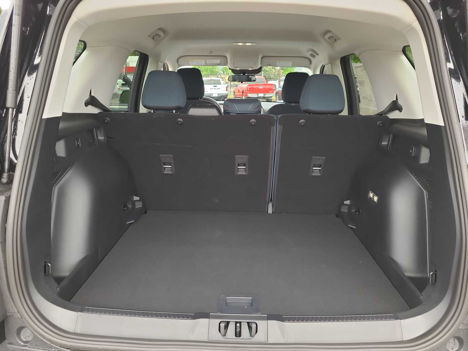 Thumbnail: 2025 Ford Bronco Sport - 27