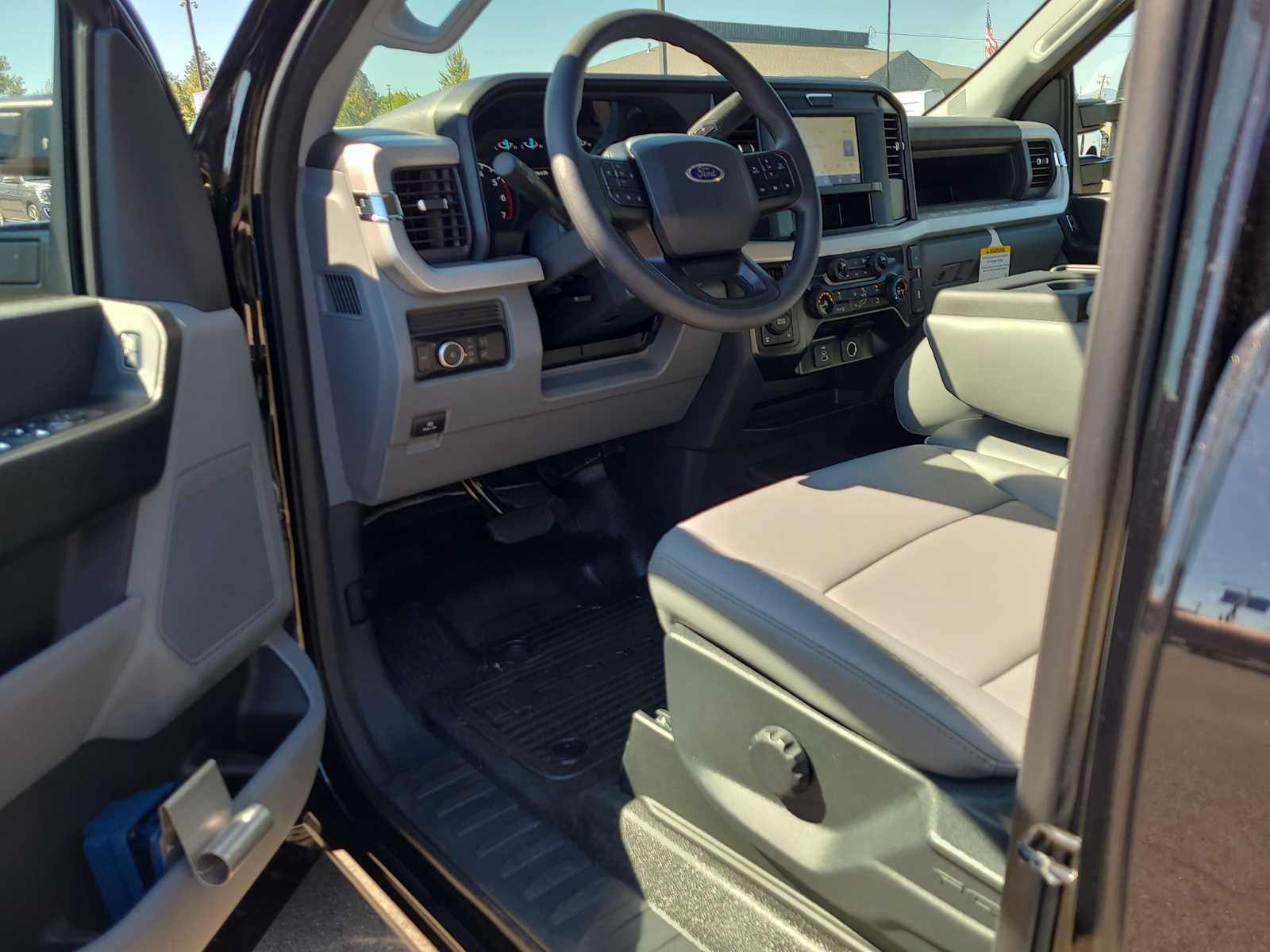 Thumbnail: 2025 Ford F-250 - 10