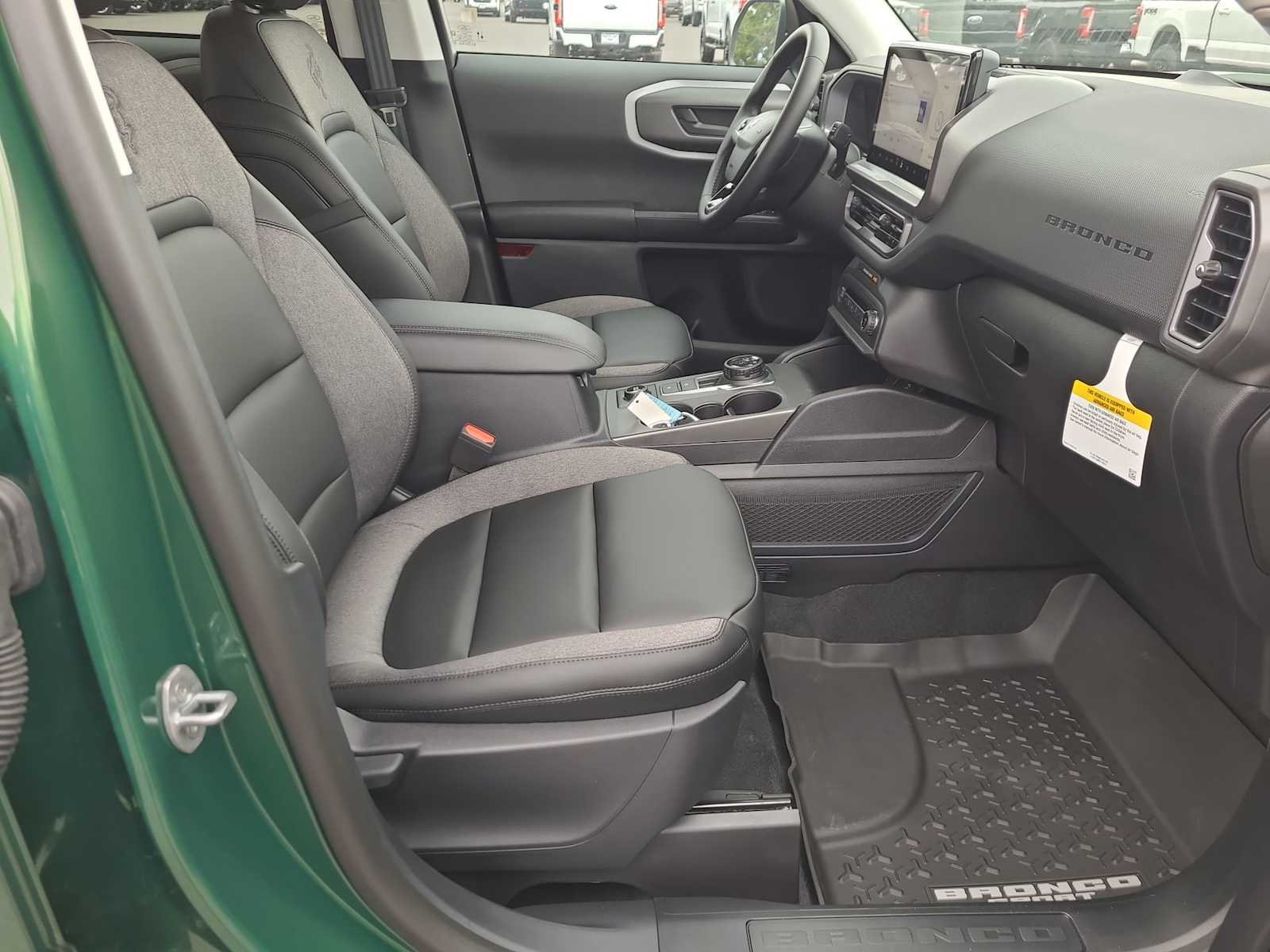 Thumbnail: 2025 Ford Bronco Sport - 22