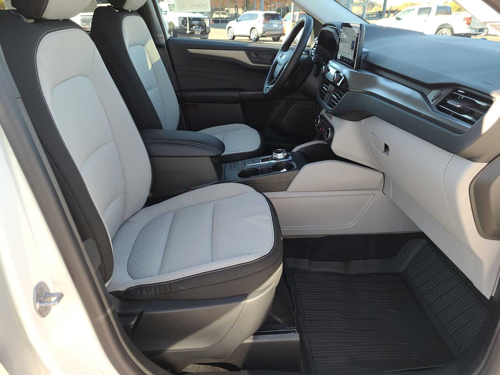 Thumbnail: 2025 Ford Escape - 22