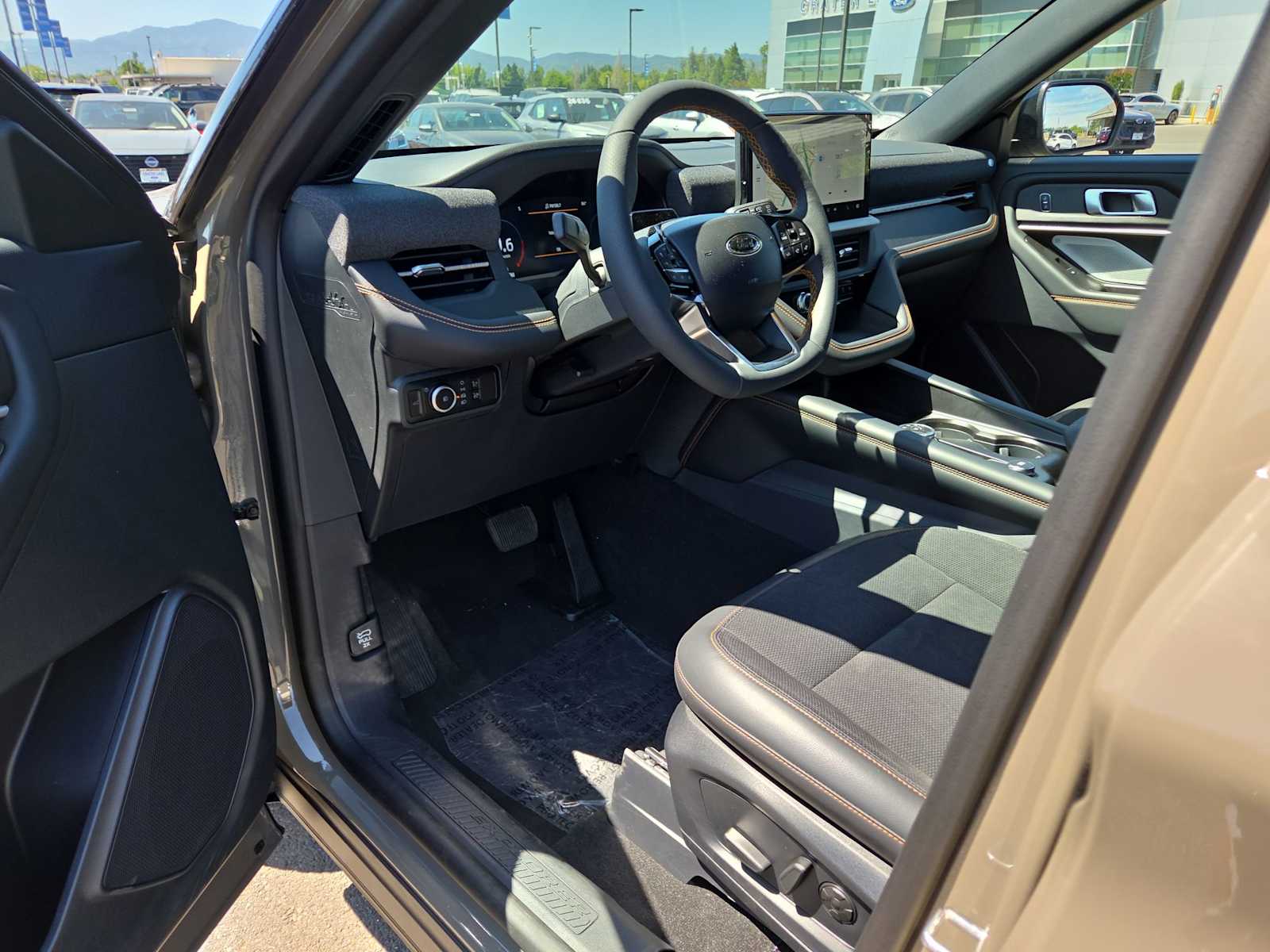 Thumbnail: 2026 Ford Explorer - 10
