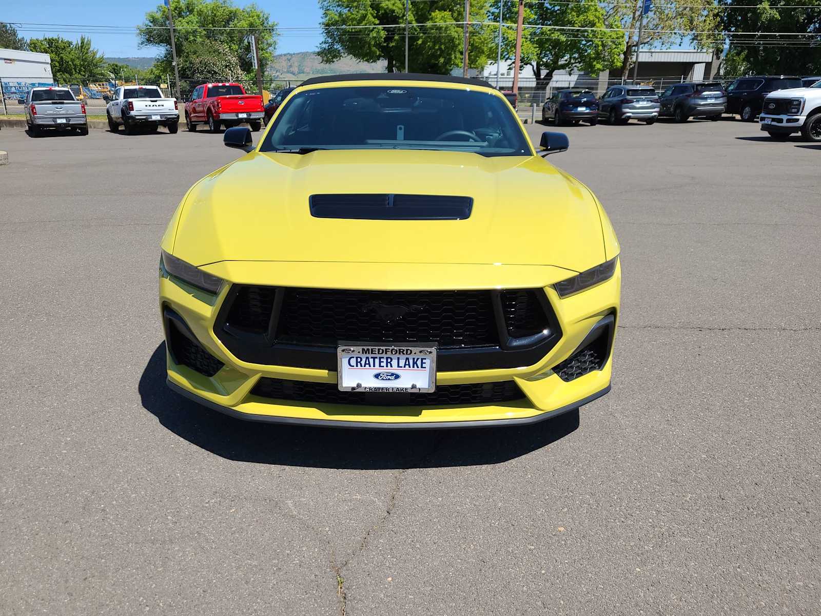 Thumbnail: 2025 Ford Mustang - 15