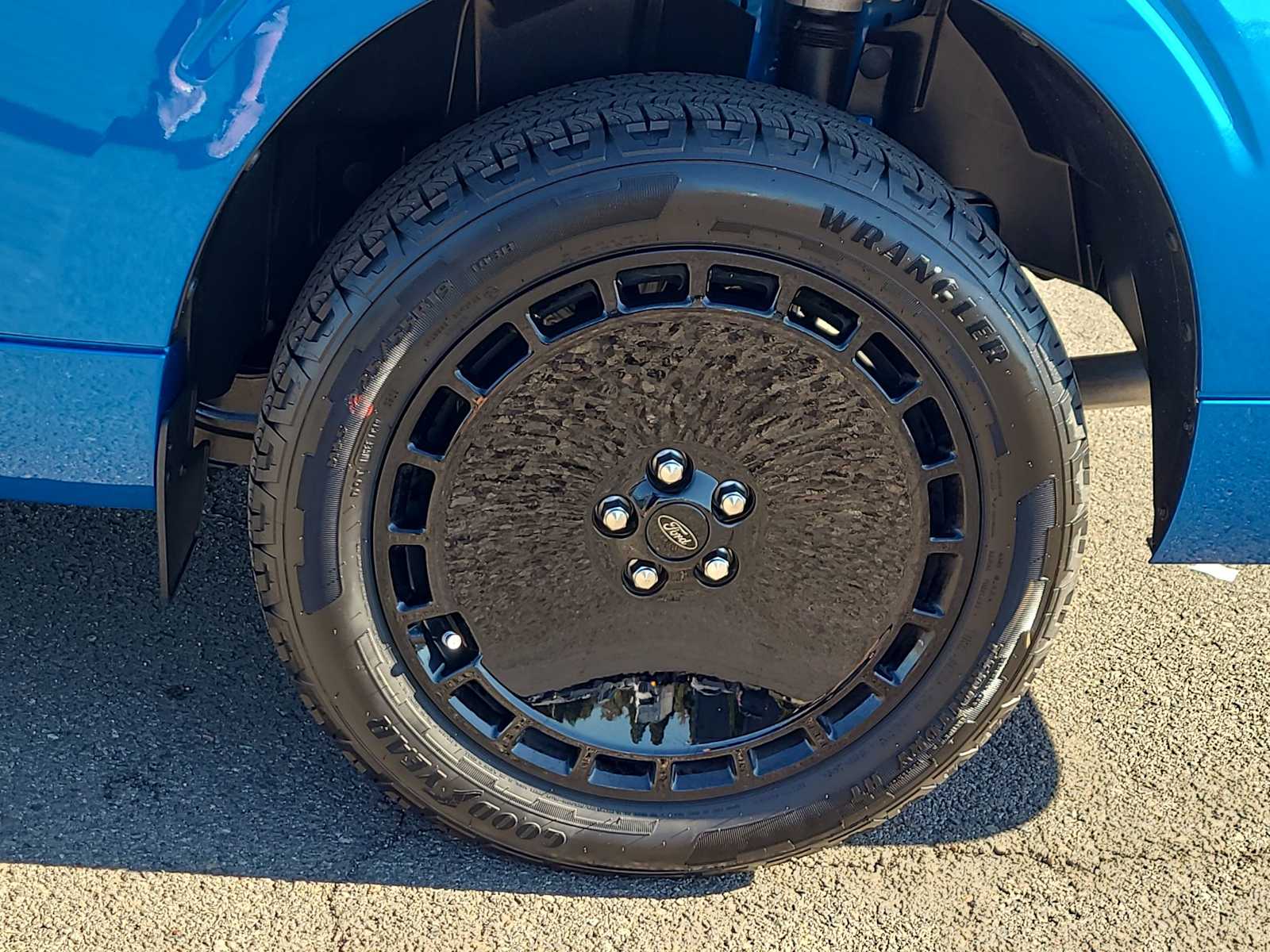 Thumbnail: 2025 Ford Maverick - 16