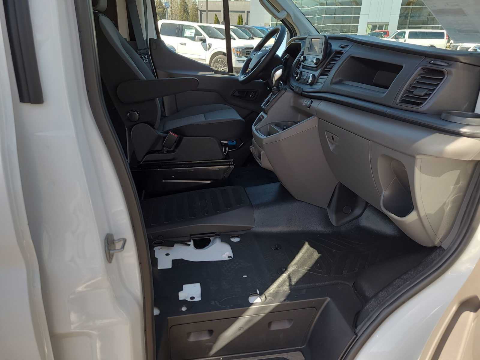 Thumbnail: 2024 Ford Transit Series - 22
