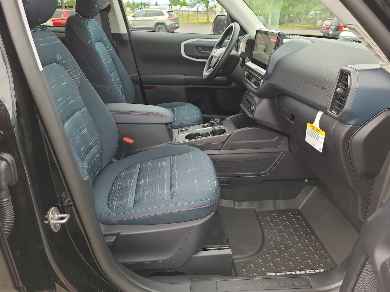 Thumbnail: 2025 Ford Bronco Sport - 22