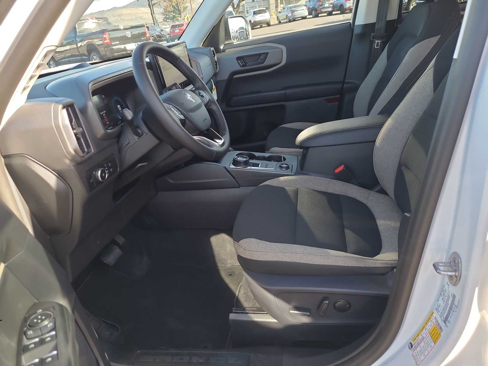 Thumbnail: 2025 Ford Bronco Sport - 19