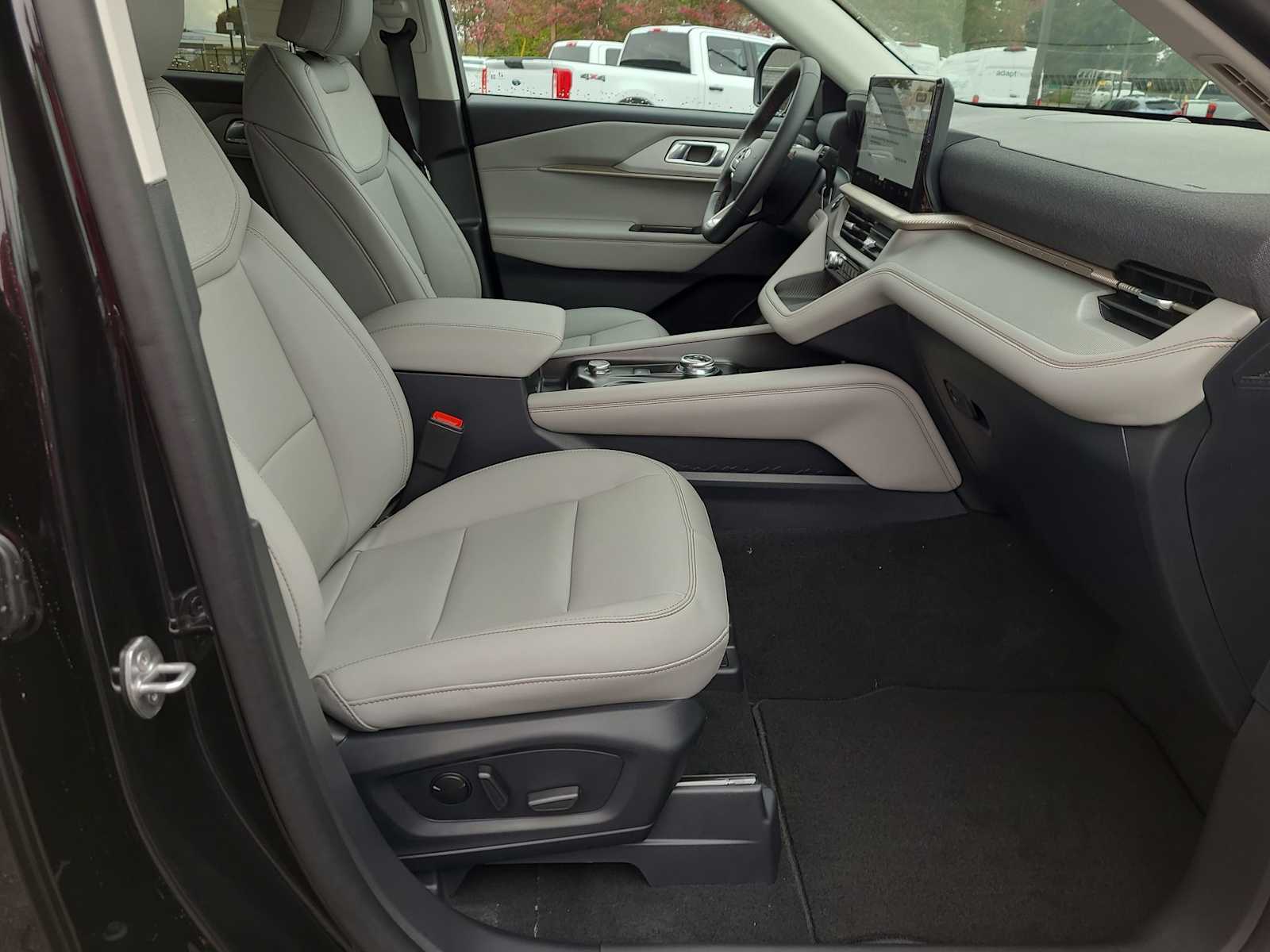 Thumbnail: 2025 Ford Explorer - 22