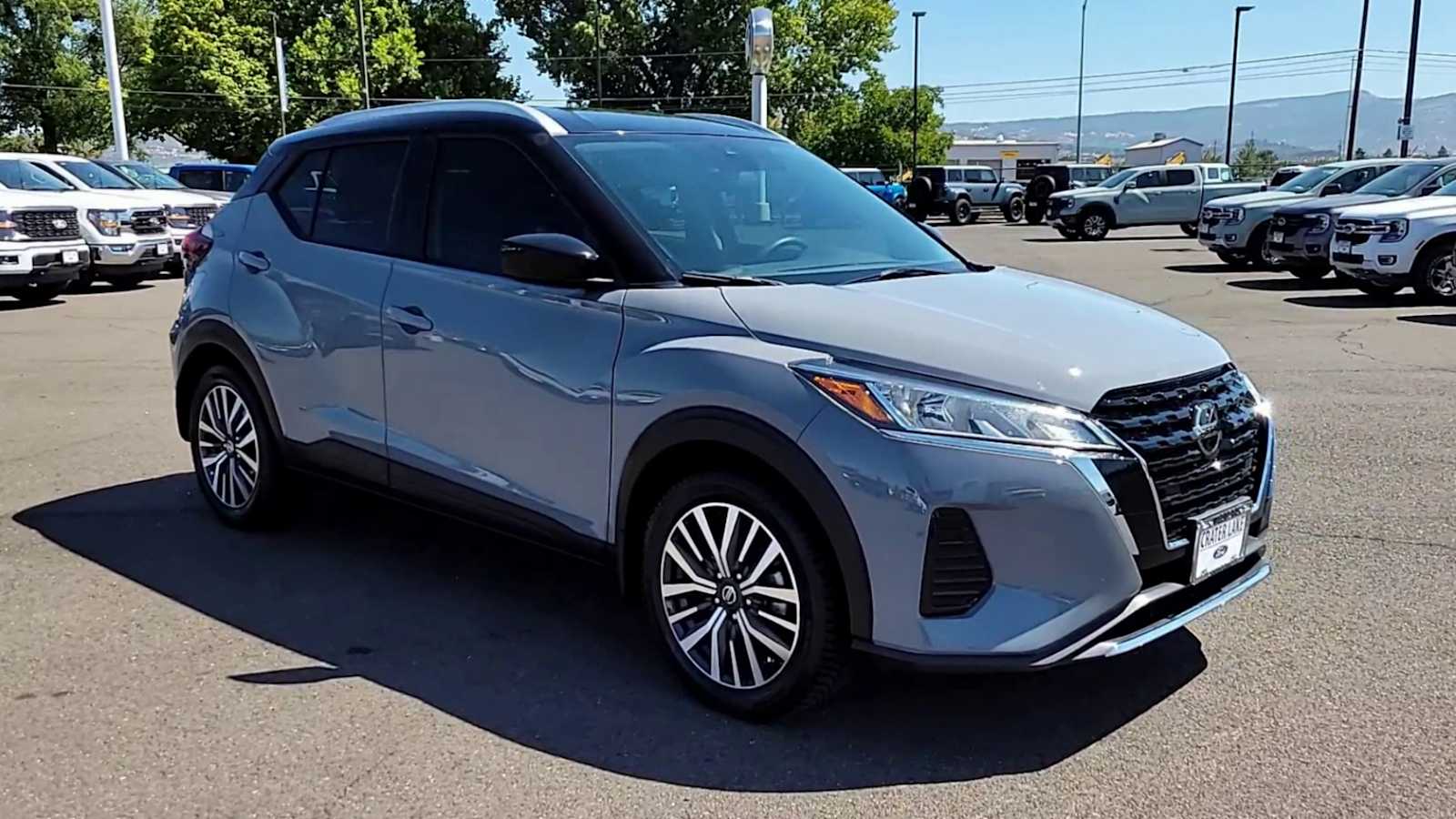 Used 2021 Nissan Kicks SV with VIN 3N1CP5CV1ML541535 for sale in Medford, OR