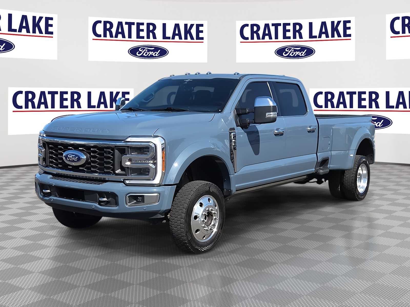 2023 Ford F-450 Platinum 4x4 Crew Cab 8' Box DRW's photo