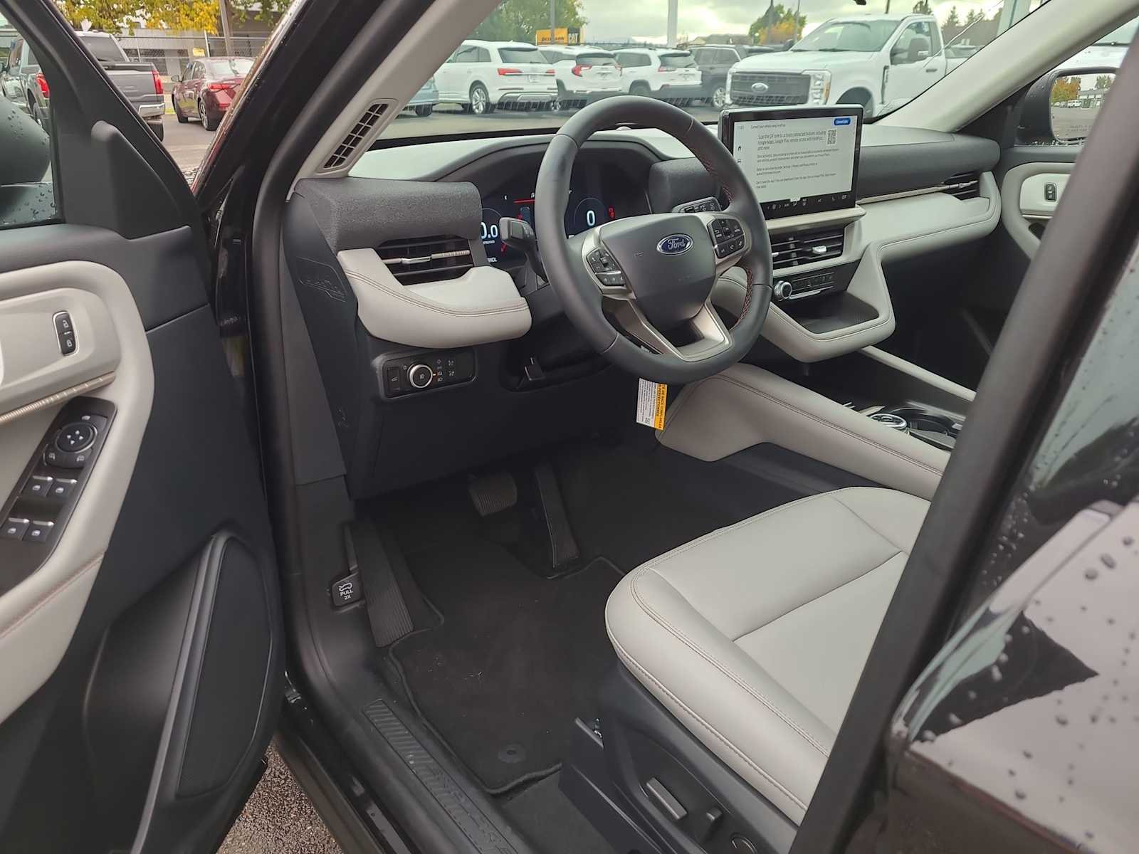 Thumbnail: 2025 Ford Explorer - 10