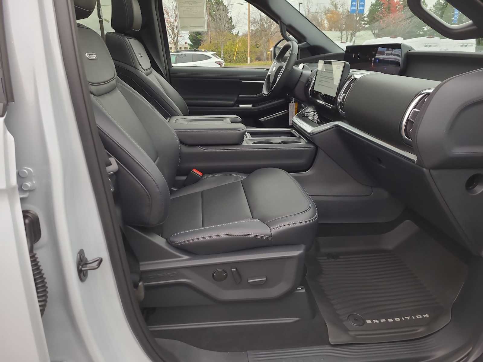 Thumbnail: 2025 Ford Expedition MAX - 22