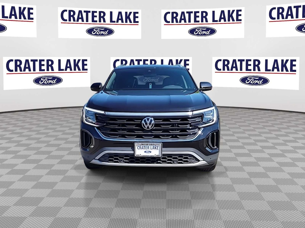 Used 2024 Volkswagen Atlas Cross Sport 2.0T SE w/Technology SUV