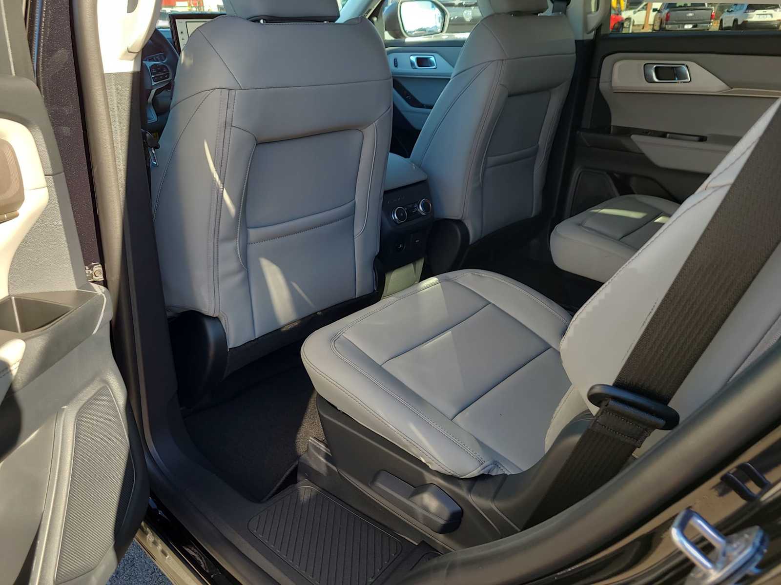 Thumbnail: 2026 Ford Explorer - 20