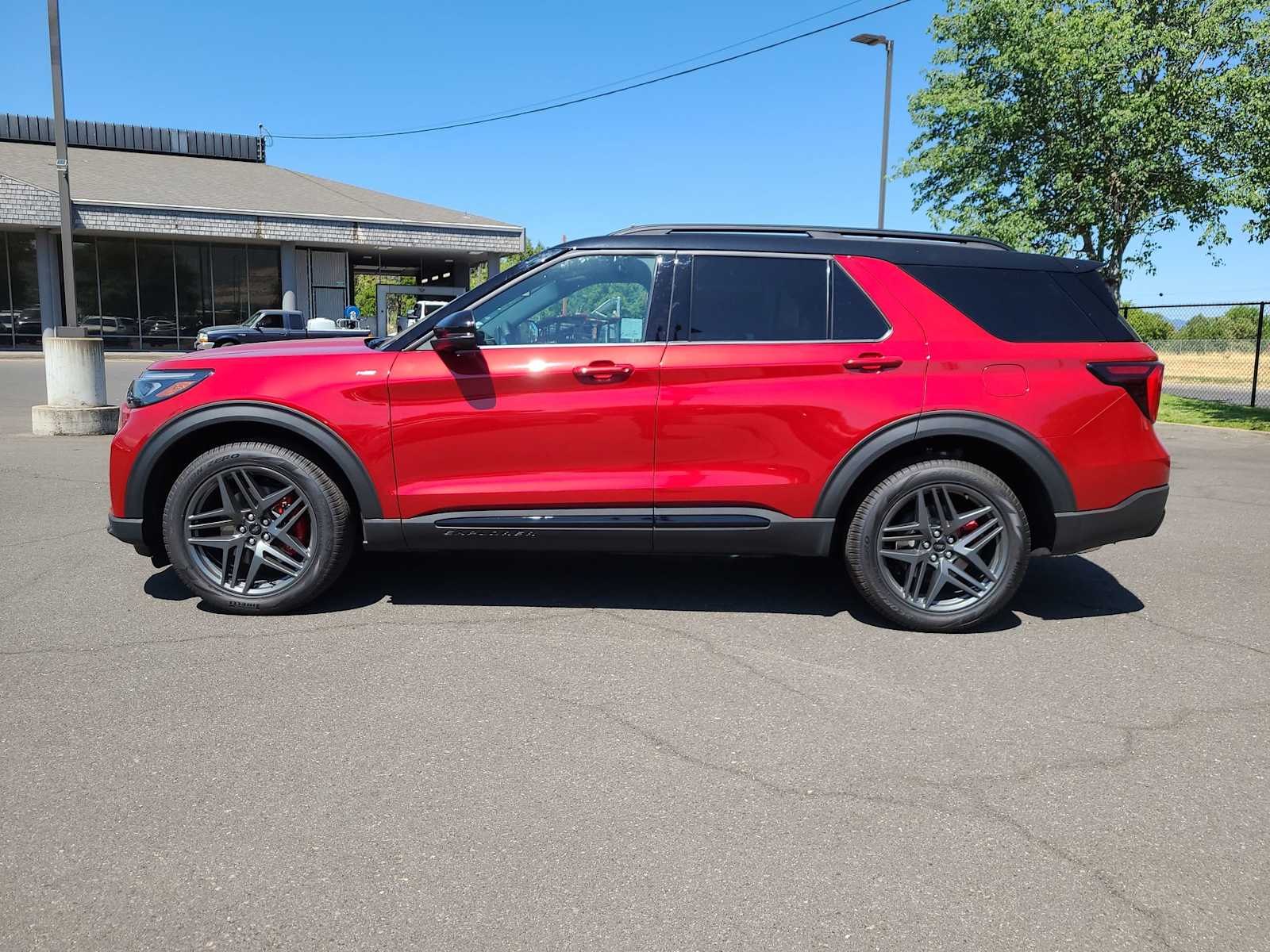 Thumbnail: 2025 Ford Explorer - 11