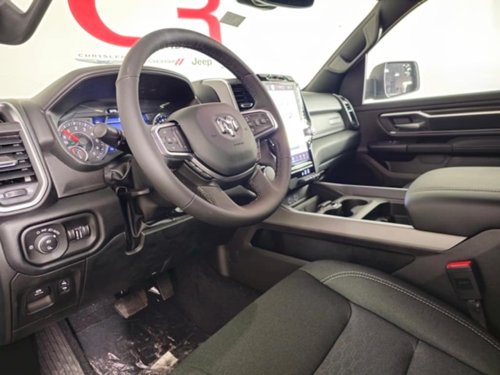 New 2026 Ram 1500 BIG HORN CREW CAB 4X4 5'7 BOX Pickup