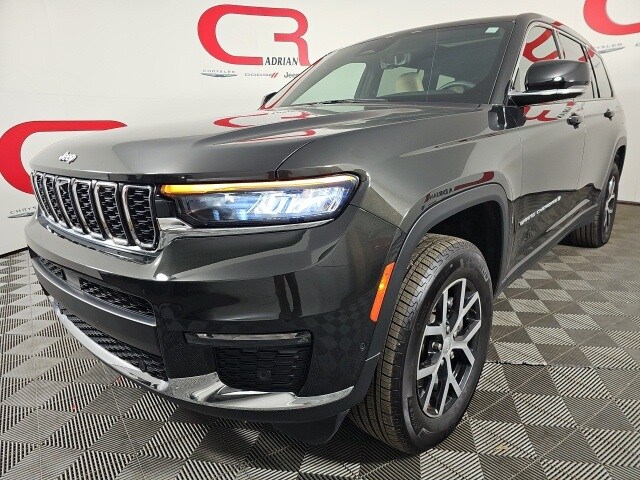 2024 Jeep Grand Cherokee Limited photo 3
