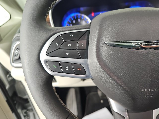 2024 Chrysler Pacifica Limited - Photo 23