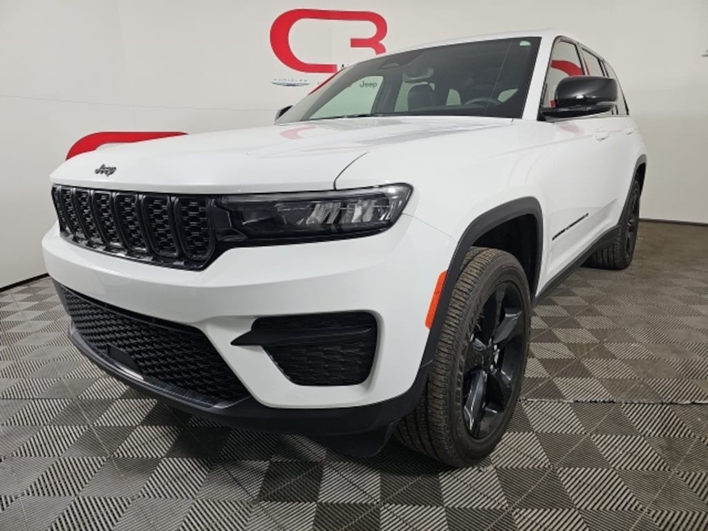 Certified 2024 Jeep Grand Cherokee Laredo SUV