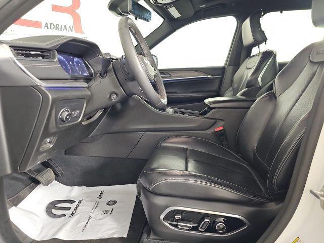 2023 Jeep Grand Cherokee Overland - Photo 10