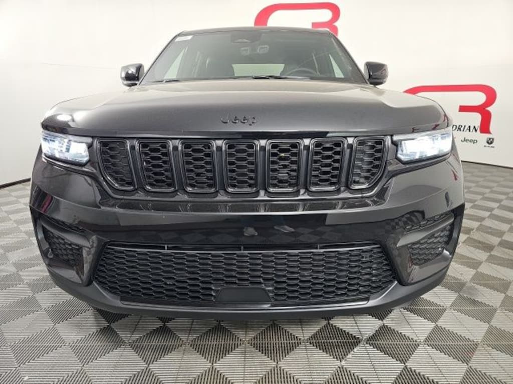 New 2025 Jeep Grand Cherokee ALTITUDE 4X4 Sport Utility