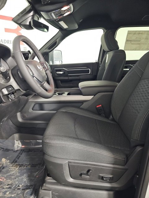 2026 RAM 2500 Big Horn - Photo 11