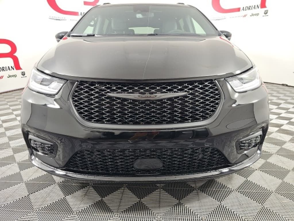 New 2026 Chrysler Pacifica LIMITED Passenger Van