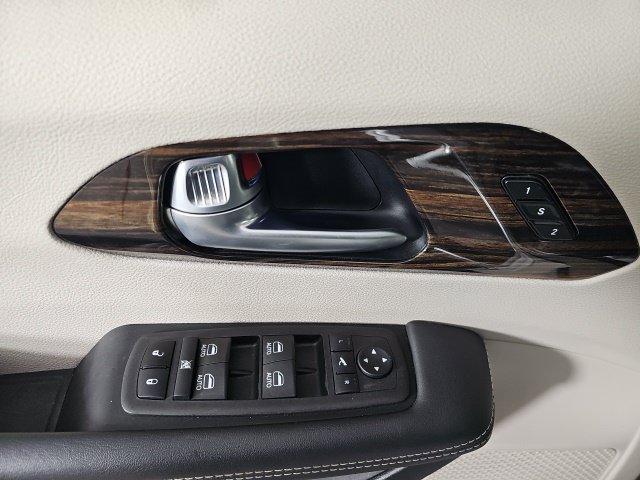 2024 Chrysler Pacifica Limited - Photo 18
